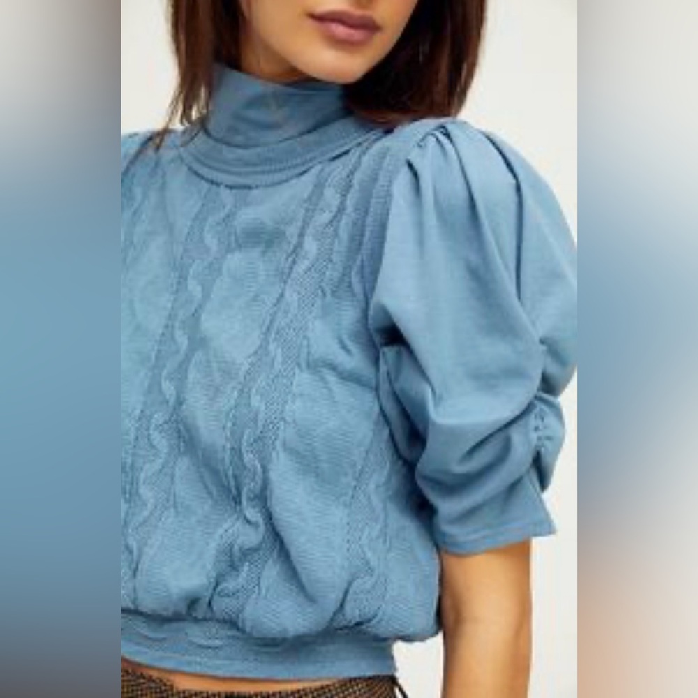 NWT Free People versatile top (see pictures (can wear 2 ways) size  XS